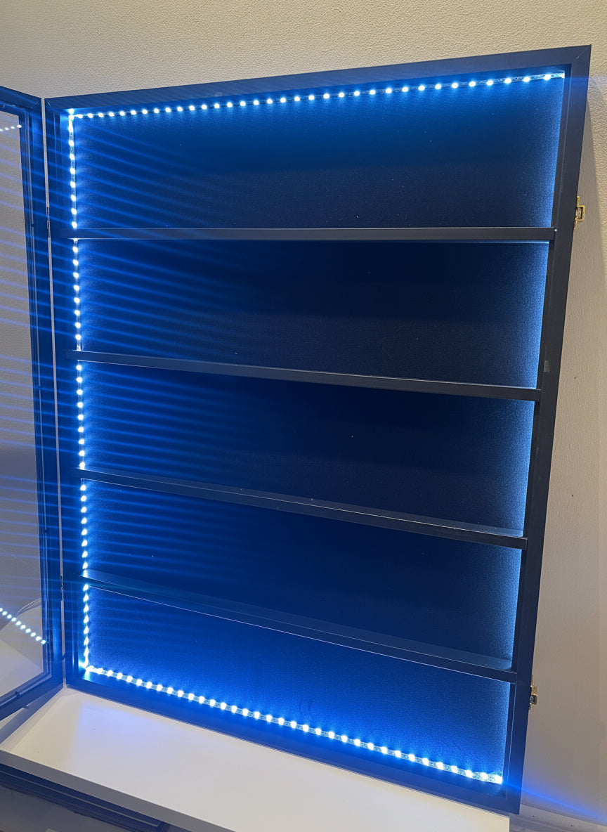 CardDisplay Vitrineskap for samlekort - LED